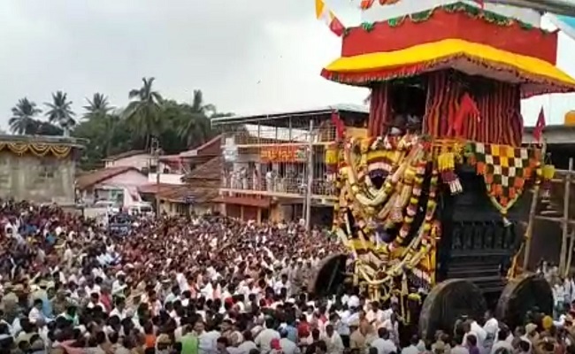 ಅದ್ದೂರಿಯಾಗಿ ನೆರವೇರಿತು ವಿಶ್ವವಿಖ್ಯಾತ ಬ್ರಹ್ಮರಥೋತ್ಸವ‌