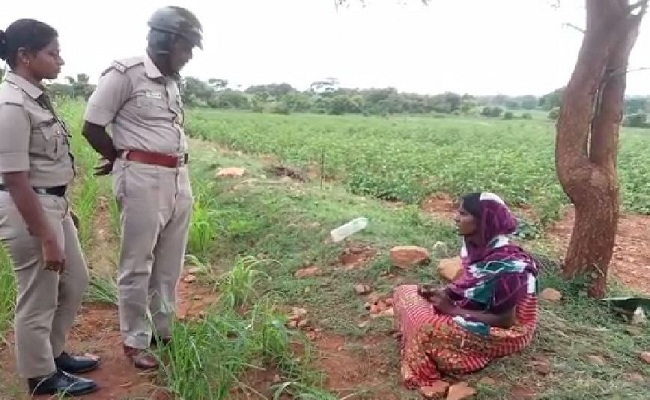 ಶಾಸ್ತ್ರ ಕೇಳಲು ಬಂದವಳನ್ನ ಬಲೆಗೆ ಬೀಳಿಸಿದ ಅರ್ಚಕ