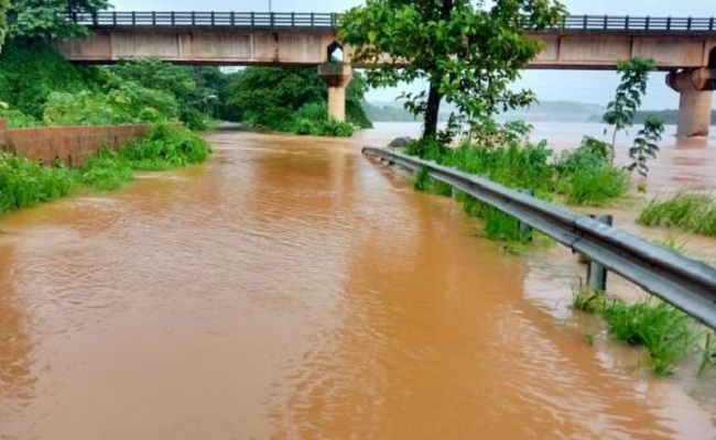 ಉಕ್ಕಿ ಹರಿಯುತ್ತಿರುವ ನೇತ್ರಾವತಿ- ಕುಮಾರಧಾರ