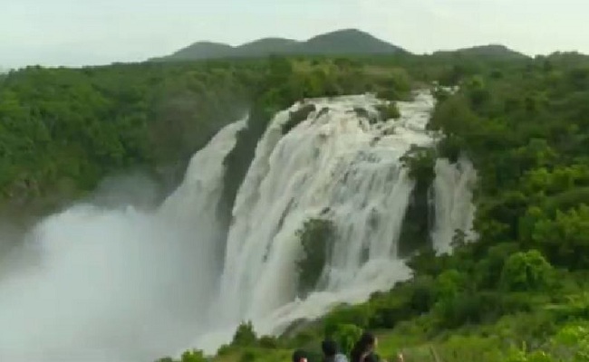 ಗಗನ ಚುಕ್ಕಿ ಜಲ ವೈಭವ