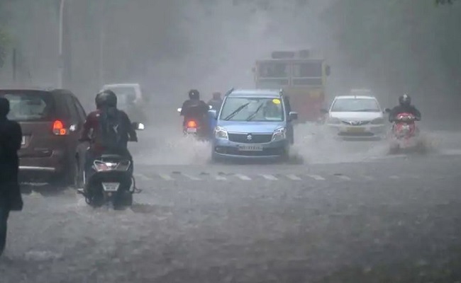 Bengaluru Rains : ಇಂದು ಬೆಂಗಳೂರಿನಲ್ಲಿ ಗುಡುಗು ಸಹಿತ ಮಳೆಯಾಗುವ ಸಾಧ್ಯತೆ