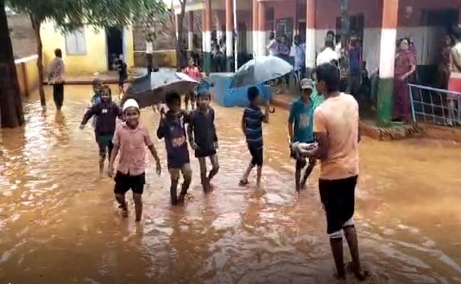 ಬಾಗಲಕೋಟೆಯಲ್ಲಿ ವರುಣ ತಂದ ಅವಾಂತರ