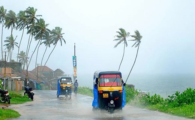 ಸಕ್ಕರೆನಾಡಲ್ಲಿ ವರುಣಾರ್ಭಟ