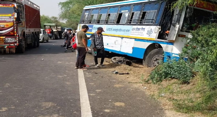 ಬೀಕರ ಬಸ್​ ಅಪಘಾತ :10 ಮಂದಿ ಸಾವು