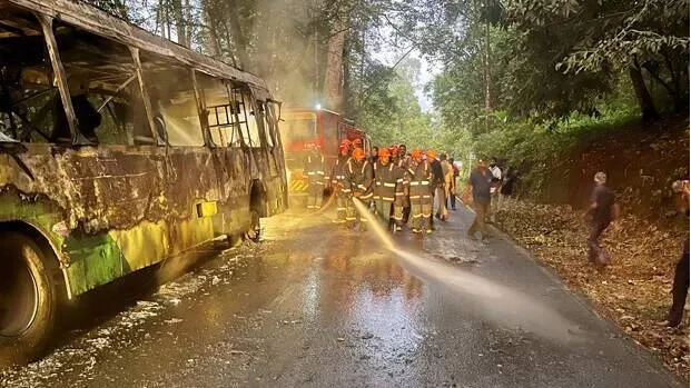 ಶಬರಿಮಲೆ ಮಾರ್ಗದ KSRTC ಬಸ್‌ಗೆ ಬೆಂಕಿ: ಯಾವುದೇ ಪ್ರಾಣಾಪಾಯ ಇಲ್ಲ